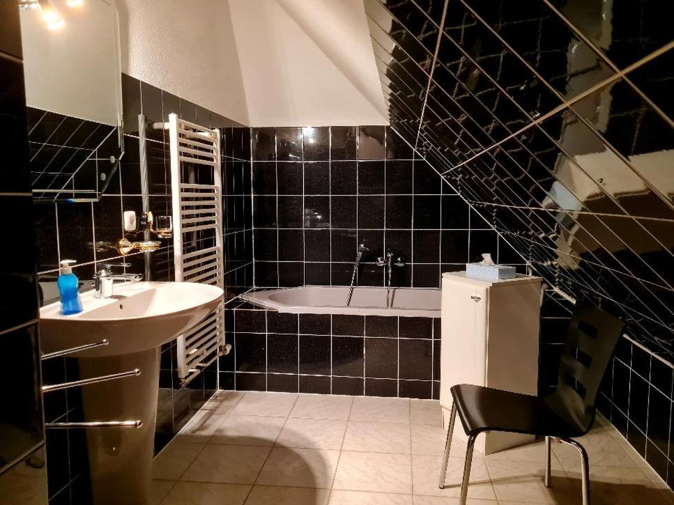 Appartement Alte Und Neue Buednerei à Groß Zicker Extérieur photo